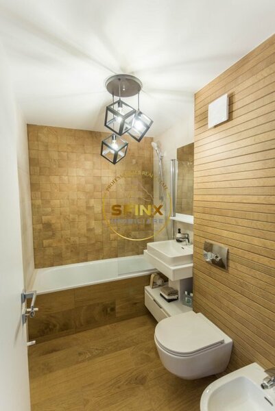 Prima inchiriere, apartament superb in campus cu gradina si piscina la inaltime